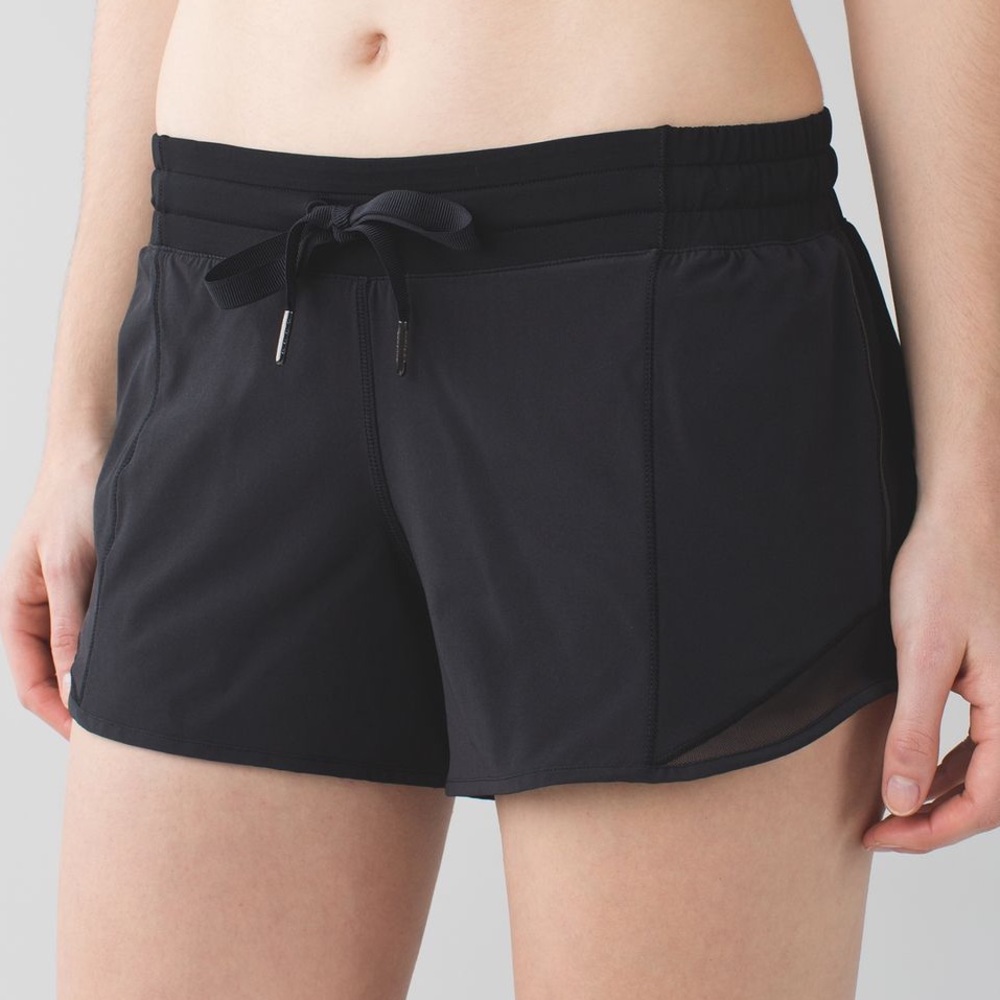 Lululemon Hotty Hot Shorts I 2.5 inch
